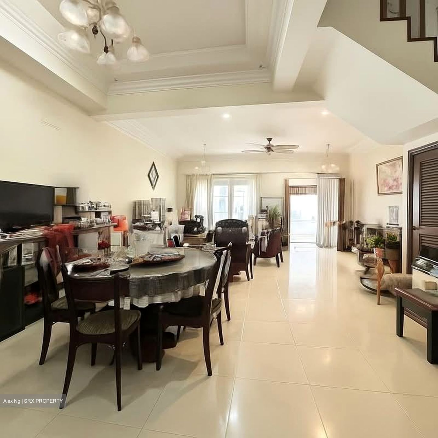 Serangoon Central (D19), Terrace #575856131